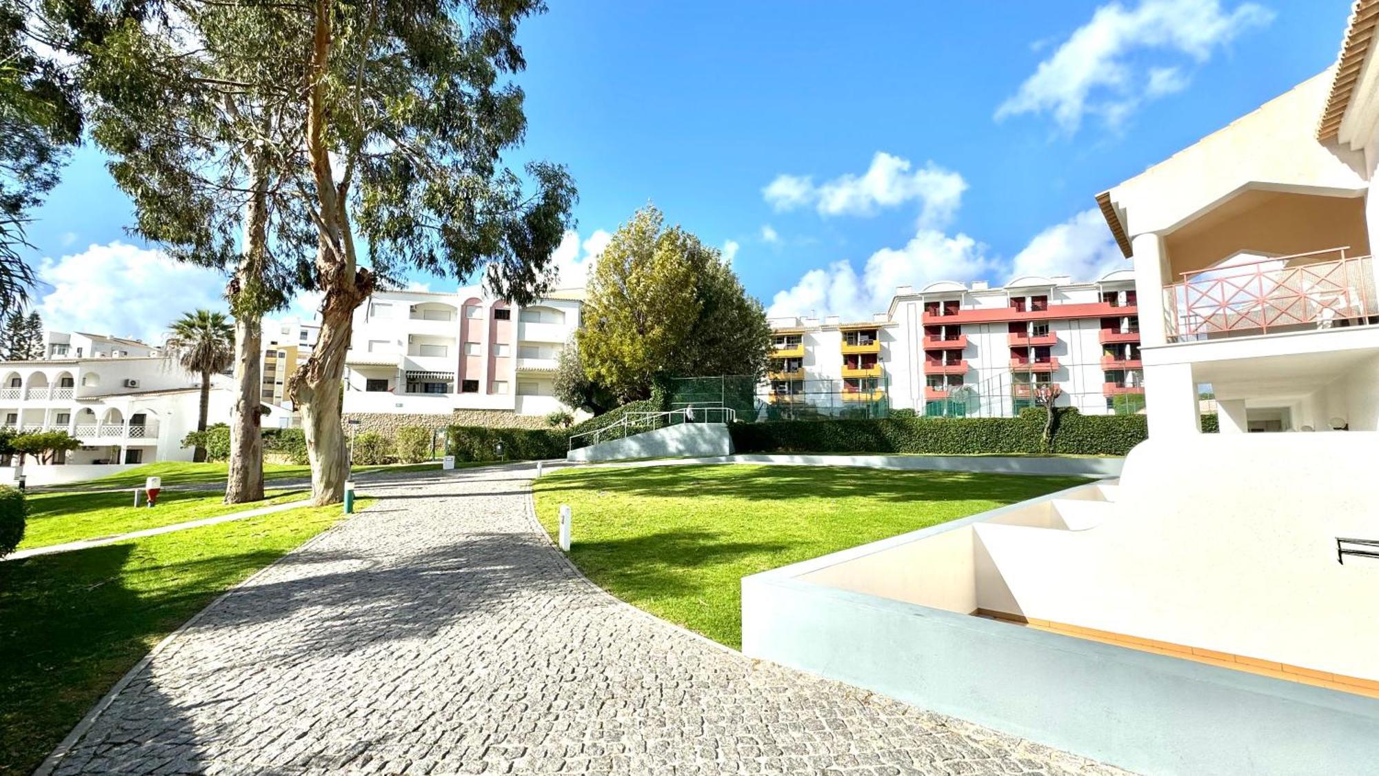 Praia Da Rocha, Vila Rosa, T1, Piscinas, Parqueamento E Internet By Ig Portimão Zewnętrze zdjęcie
